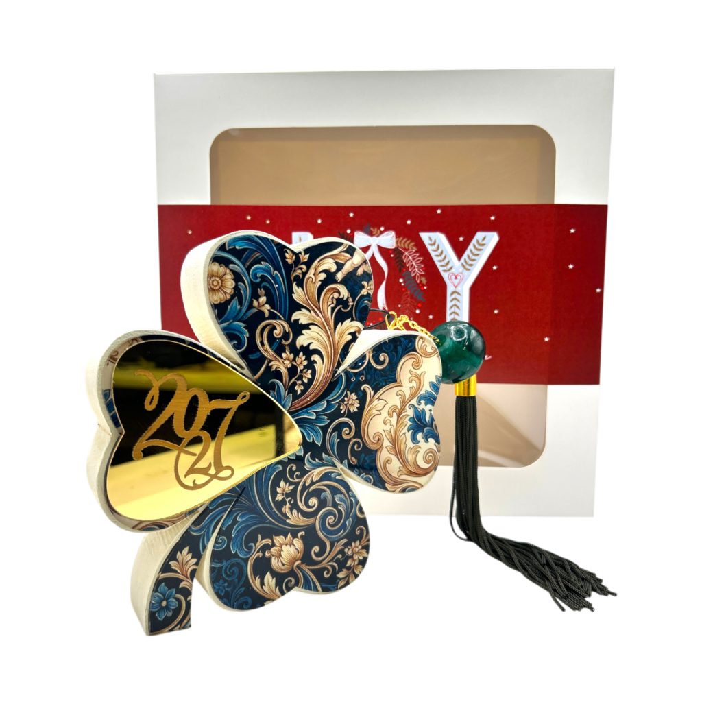 Ξύλινο τετράφυλλο τριφύλλι Merry Roses σε εκρού μπαρόκ με χρυσό 2027