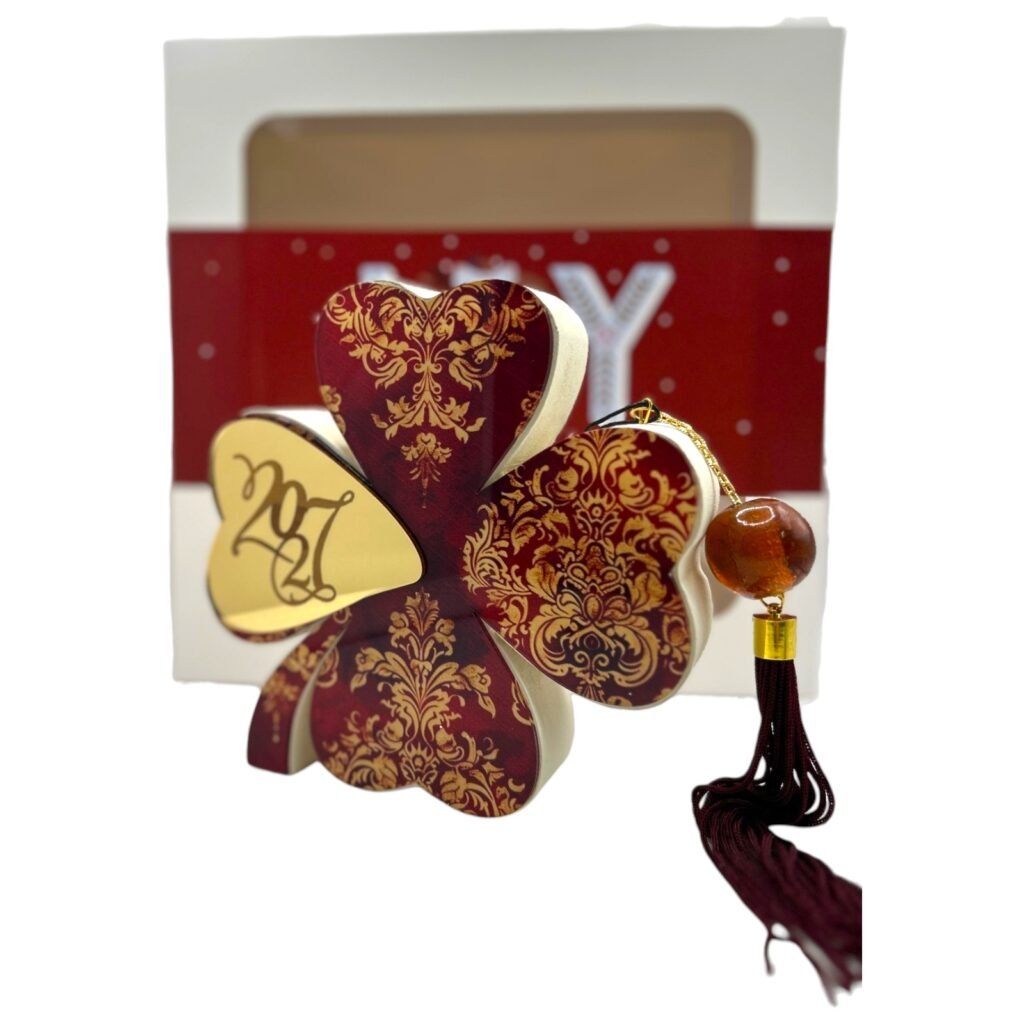 Ξύλινο τετράφυλλο τριφύλλι Merry Roses σε κόκκινο μπαρόκ με χρυσό 2027